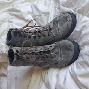 Madden Girl Emma Camo block heel zip & tie ankle boot 7.5